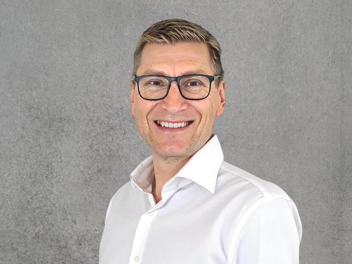 stefan schibli 1200 100